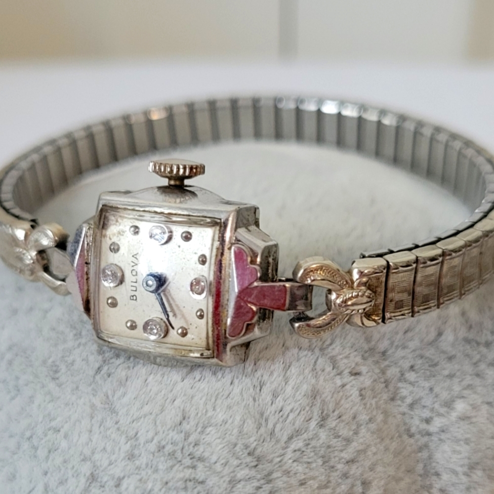 ❤ BULOVA ANTIQUE WATCH WITH DIAMONDS